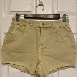 Pale yellow khaki ZARA Boho Shorts Cut Off NWT size 2